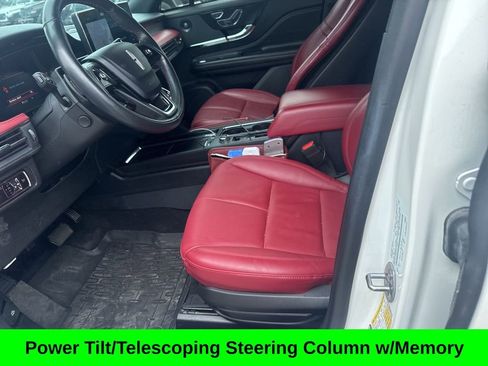 Used 2023 Lincoln Corsair Reserve w/ Equipment Group 202A image 8