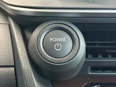 Used 2025 Toyota Prius Plug-In Hybrid image 18