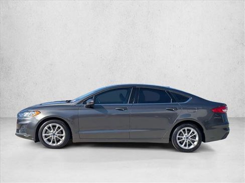 Used 2020 Ford Fusion SE FWD image 9