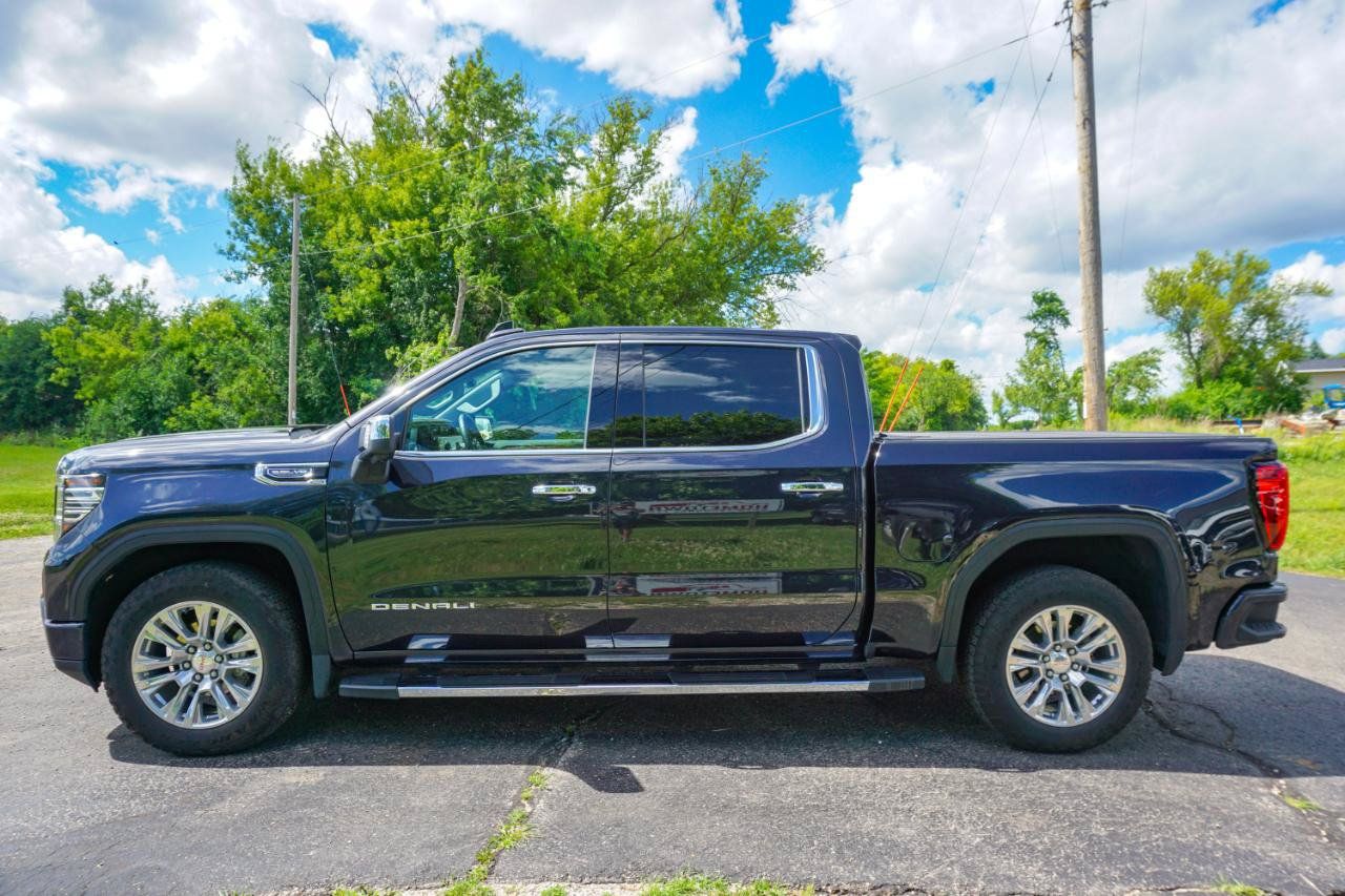 Used 2023 GMC Sierra 1500 Denali w/ Technology Package AWD/4WD image 6