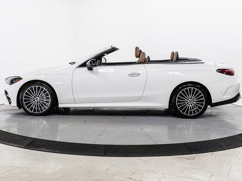 Used 2024 Mercedes-Benz CLE 300 4MATIC Cabriolet image 37