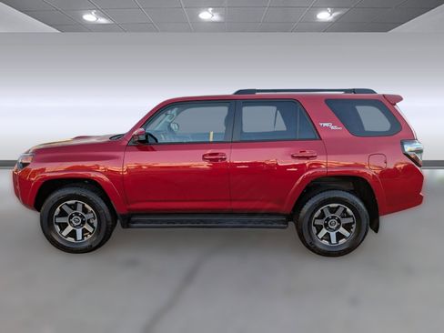 Used 2024 Toyota 4Runner TRD Off-Road image 2
