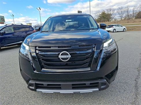 New 2025 Nissan Pathfinder SL w/ Black Appearance Package image 5