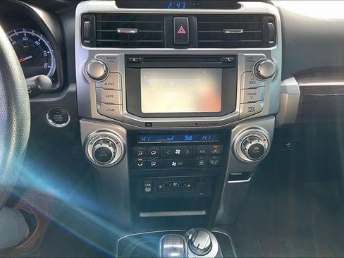 Used 2016 Toyota 4Runner Limited image 32