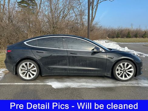 Used 2019 Tesla Model 3 Performance image 2