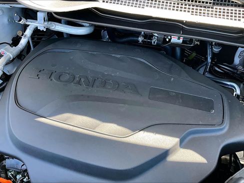 New 2026 Honda Odyssey Touring image 17