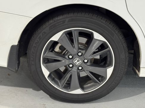 Used 2024 Honda Odyssey Elite image 43