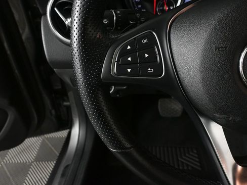 Certified 2019 Mercedes-Benz GLA 250 4MATIC image 10