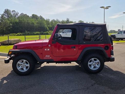 Used 2005 Jeep Wrangler X w/ Tire & Wheel Group (Ecco) AWD/4WD image 4