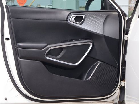 Used 2020 Kia Soul X-Line image 21