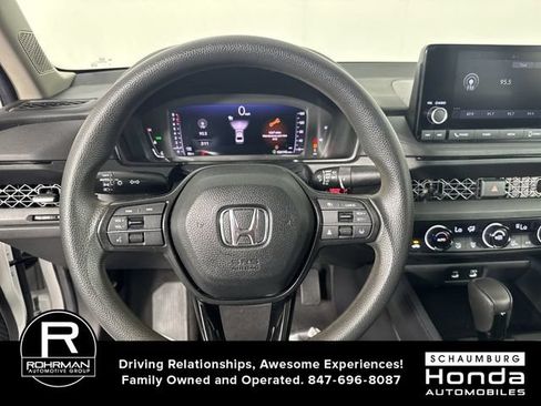 Certified 2025 Honda Accord SE image 11