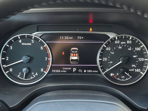 Used 2025 Nissan Rogue SV FWD image 20