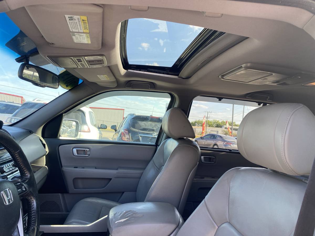 Used 2015 Honda Pilot Touring image 21