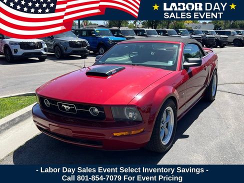 Used 2008 Ford Mustang GT Premium RWD image 2