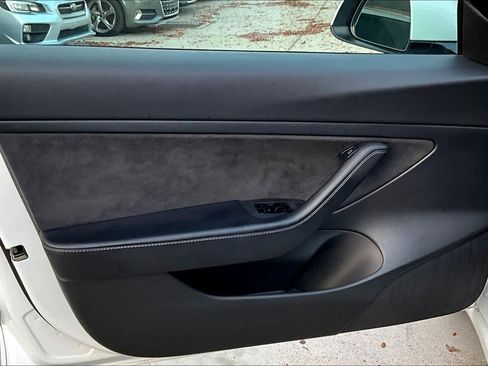 Used 2021 Tesla Model 3 Standard Range Plus image 19