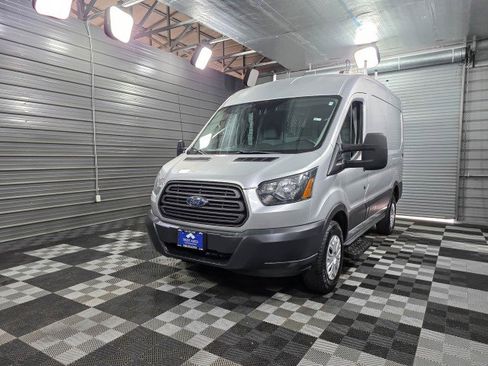 Used 2015 Ford Transit 250 130 Medium Roof image 35