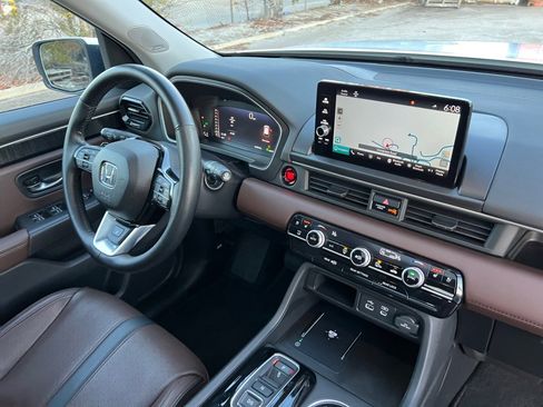 Used 2024 Honda Pilot Elite image 28