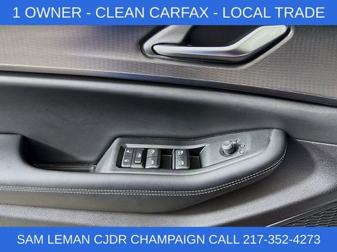 Used 2023 Jeep Grand Cherokee Laredo image 17