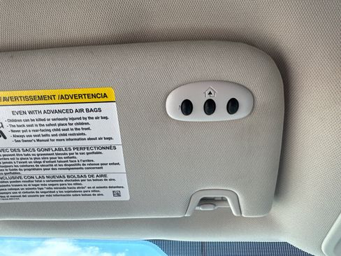 Used 2024 Ford Edge Titanium AWD/4WD image 11
