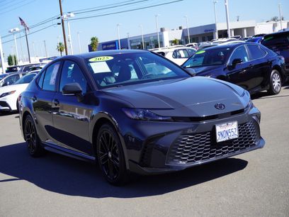Used 2025 Toyota Camry SE