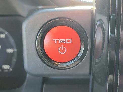 Certified 2025 Toyota Tacoma TRD Sport AWD/4WD image 22