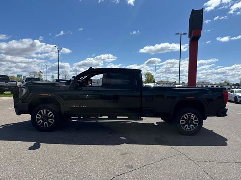 Used 2020 GMC Sierra 2500 AT4 w/ AT4 Preferred Package AWD/4WD image 2