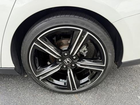 Used 2023 Honda Accord Sport image 40