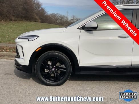 Used 2024 Buick Encore GX Sport Touring image 10