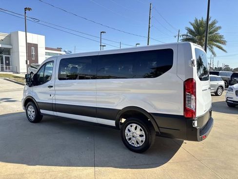 Used 2023 Ford Transit 350 XLT image 7