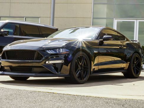 Used 2019 Ford Mustang GT Premium w/ GT Performance Package RWD image 8