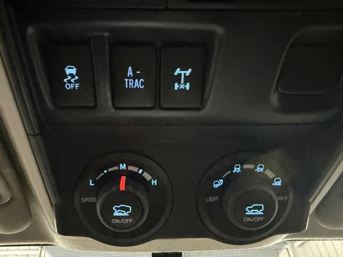 Used 2017 Toyota 4Runner TRD Off-Road Premium w/ Convenience Package AWD/4WD image 46
