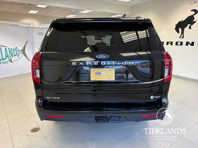 Certified 2025 Ford Expedition Active RWD image 7