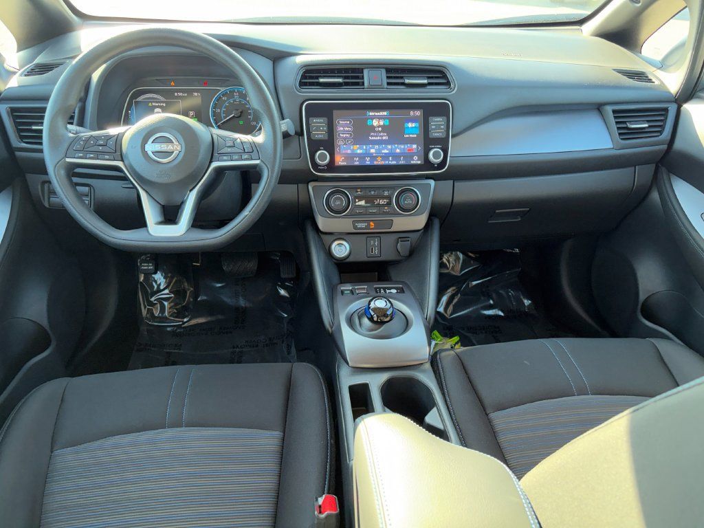 Used 2025 Nissan Leaf S FWD image 22