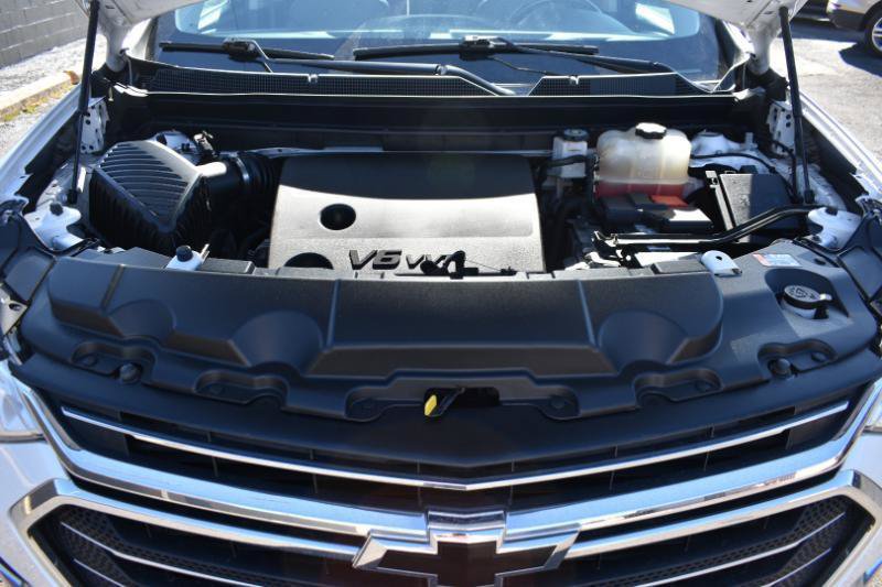 Used 2019 Chevrolet Traverse Premier w/ LPO, 'HIT The Road' Package AWD/4WD image 9