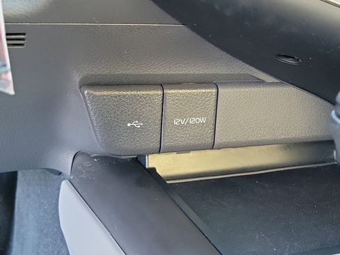 Used 2024 Toyota Camry SE FWD image 28
