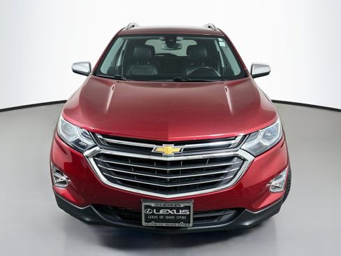 Used 2018 Chevrolet Equinox Premier FWD image 2