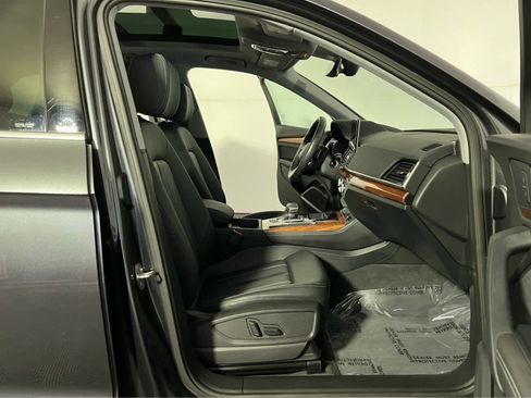 Used 2023 Audi Q5 2.0T Premium Plus w/ Premium Plus Package AWD/4WD image 30