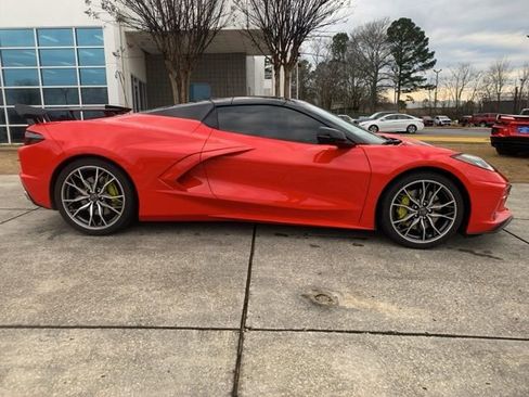 Used 2023 Chevrolet Corvette Stingray Preferred Conv w/ Z51 Performance Package image 2