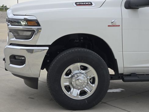 New 2026 RAM 2500 Tradesman AWD/4WD image 6