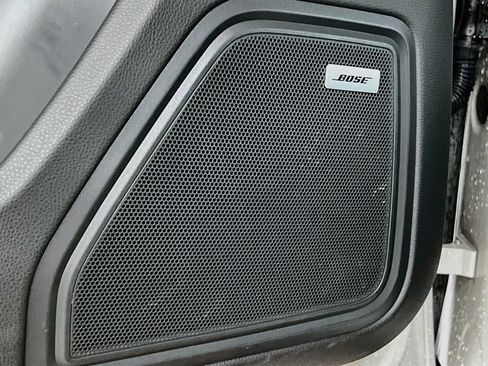 Certified 2020 Porsche Macan AWD/4WD image 21