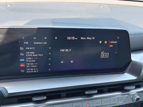 Used 2023 Kia Telluride S FWD image 37