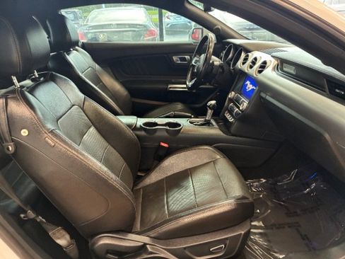 Used 2019 Ford Mustang Premium RWD image 27