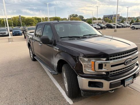 Used 2018 Ford F150 XLT w/ Equipment Group 302A Luxury AWD/4WD image 2