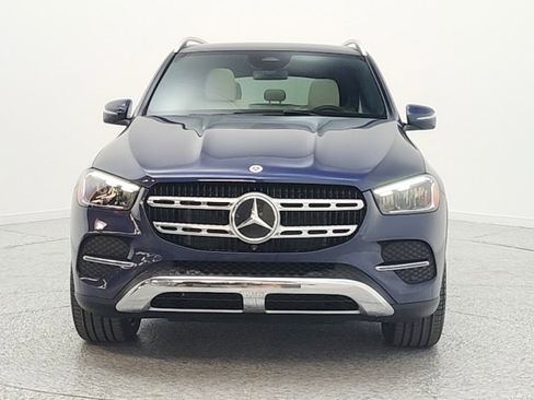 Certified 2024 Mercedes-Benz GLE 450 4MATIC image 2