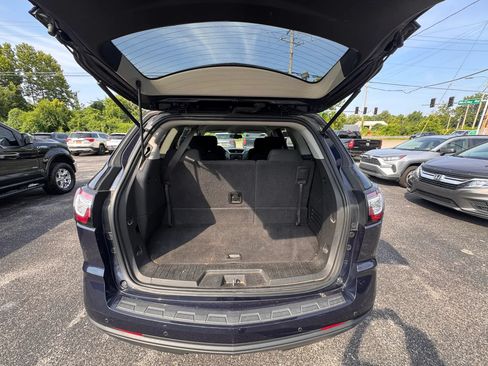 Used 2017 Chevrolet Traverse LT AWD/4WD image 15