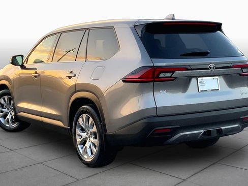 Used 2026 Toyota Grand Highlander FWD image 12