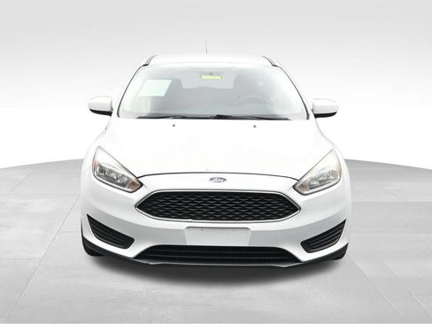 Used 2018 Ford Focus SE FWD image 8