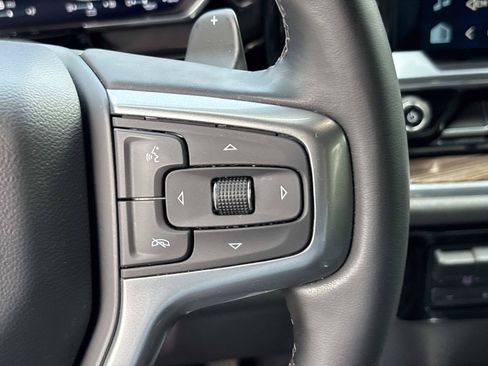 Used 2024 Chevrolet Silverado 1500 LT Trail Boss w/ Convenience Package II AWD/4WD image 19