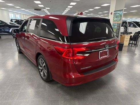 Used 2022 Honda Odyssey Touring image 5