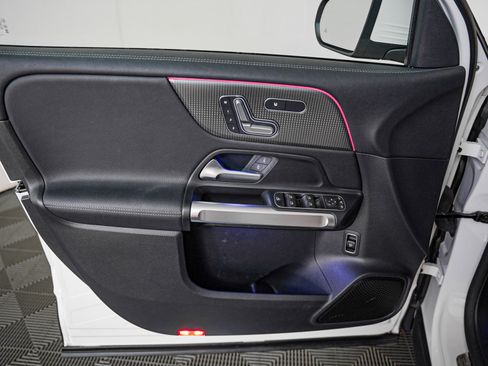 Certified 2023 Mercedes-Benz EQB 300 4MATIC image 25